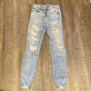 American Eagle distressed light washed skinny jeans